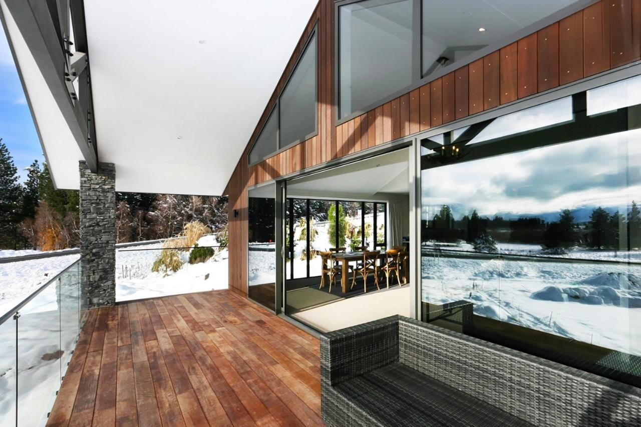 Lake Views At Antler Lodge Lago Tékapo Exterior foto